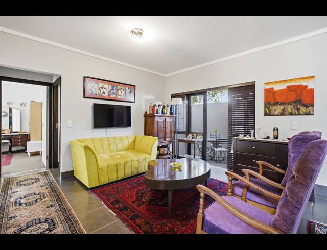 2 BEDROOM TOWNHOUSE FOR SALE IN CRAIGAVON